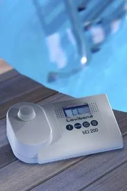 Lovibond Photometer MD 200 - 5 in 1 für Chlor pH-Wert Stabilizer Alkalität-M und Calciumhärte mit Reagenztabletten Neue Ware