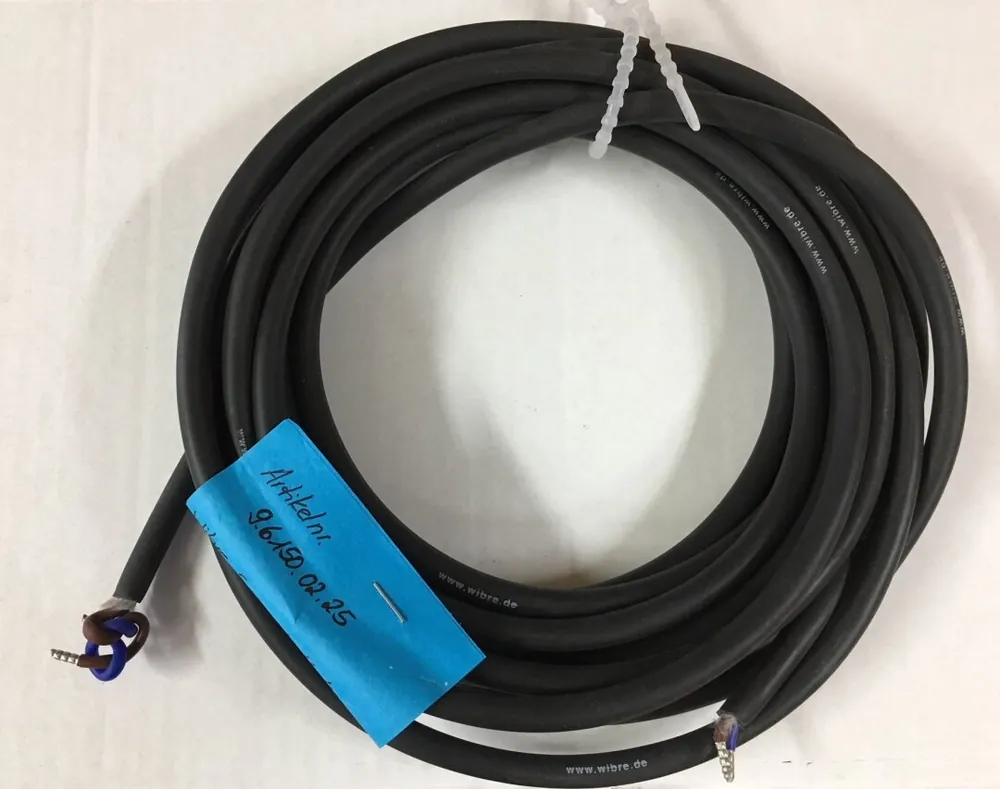 Sonderaktion Wibre Retrofit Spezial-Unterwasser Kabel 2 x 2,5 mm2, ø 8 mm 3 lfm am Scheinwerfer montiert