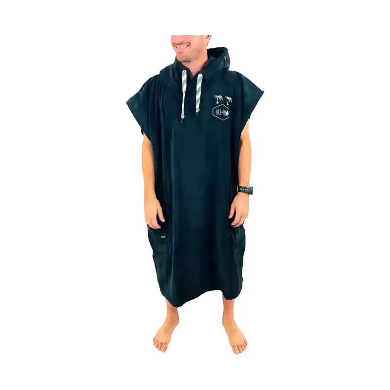 Echt Poncho All In Classic Black