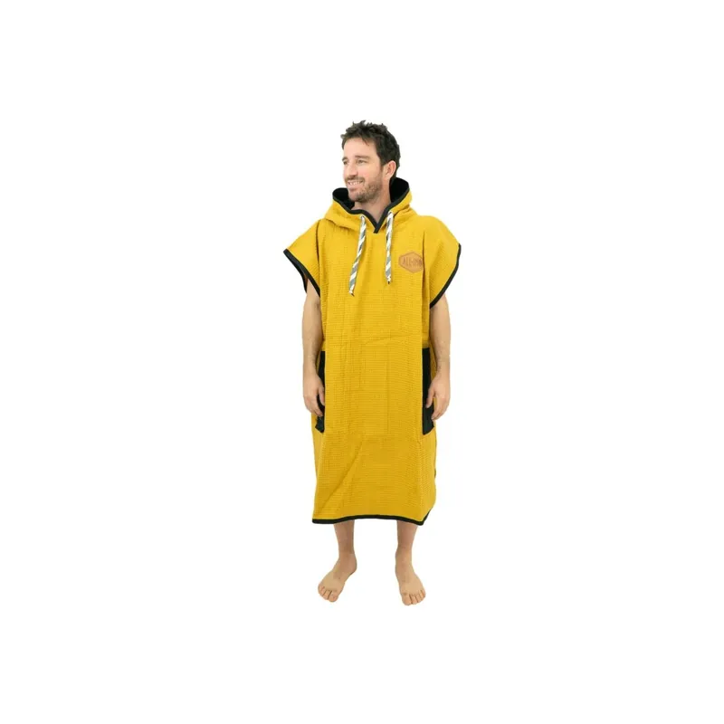 Highlight Poncho All In Classic Light Yellow