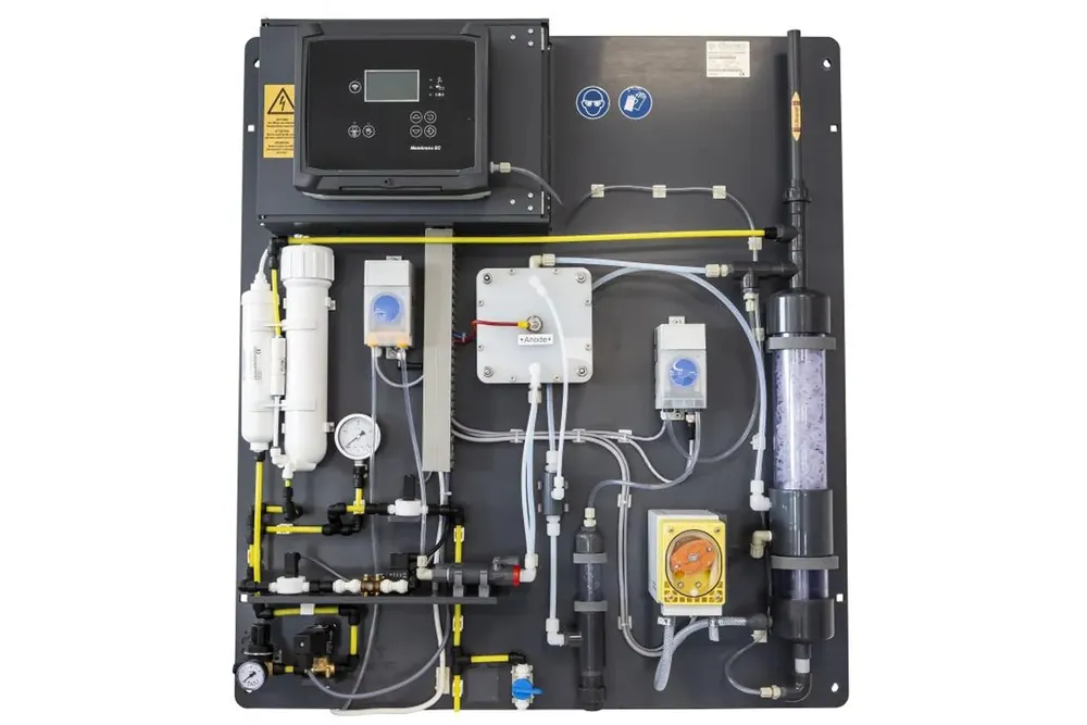 Preiswert Membrano EC Membranzellen-Elektrolyse 26, tank